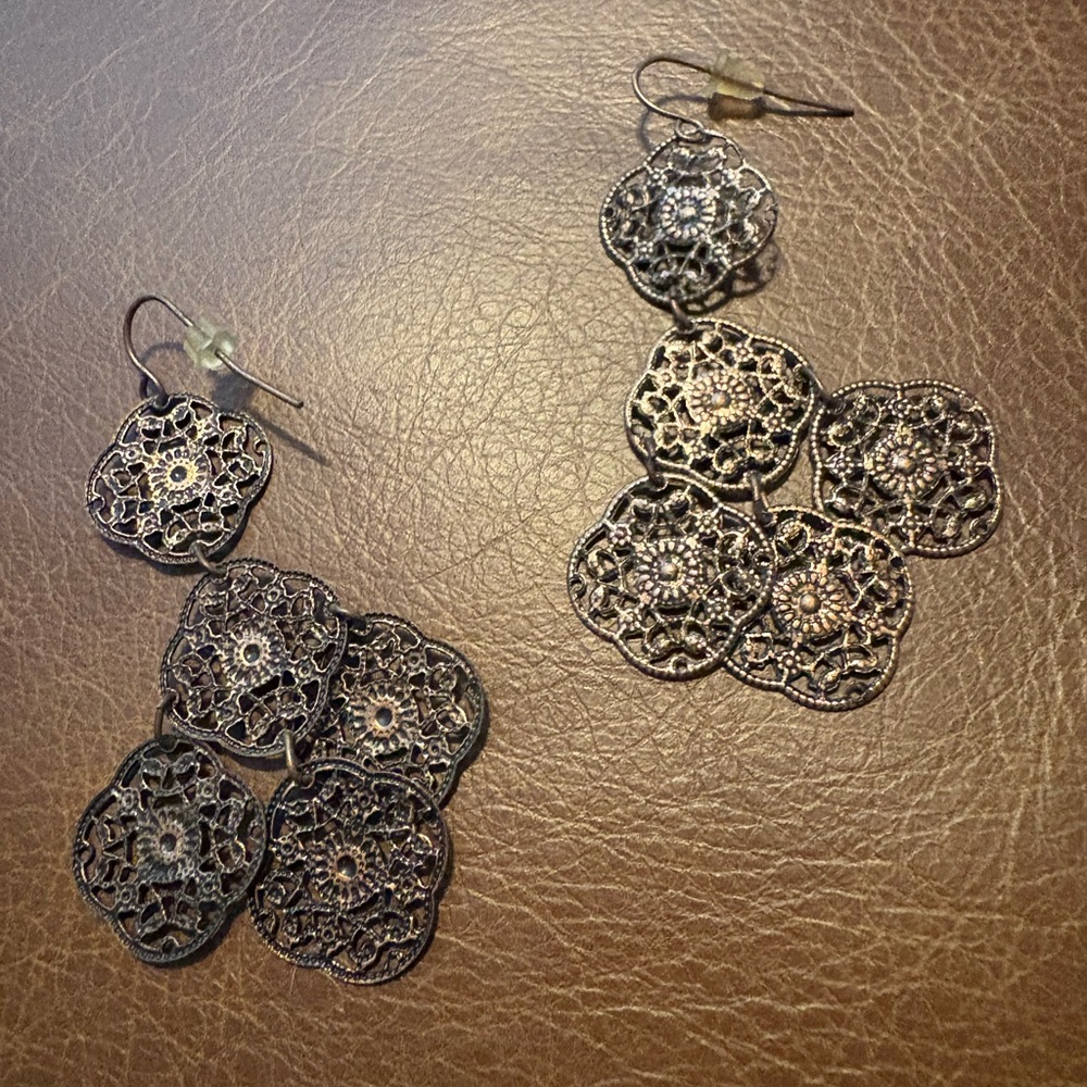 Elegant Silver Filigree Earrings